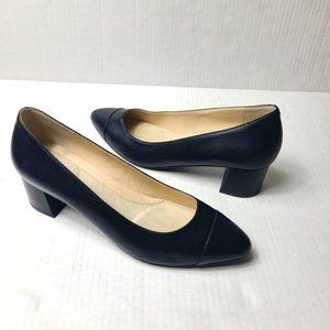 COLE HAAN waterproof heeled pumps